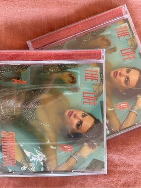 2 Taylor Swift "The Life of a Showgirl CDs
